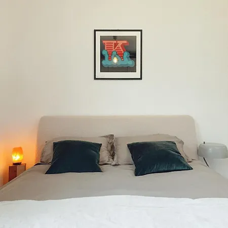 Con Terrazza Appartement *